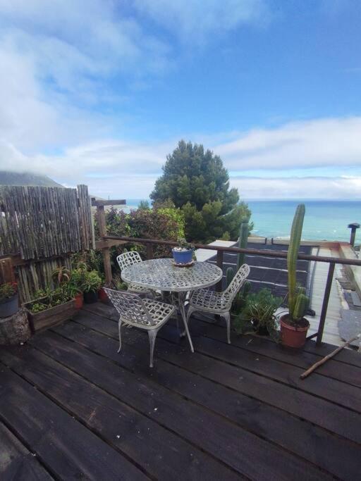 Eagles Eyrie- Camps Bay Apartment